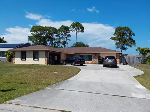 1179 SE Proctor Ln, Port Saint Lucie, FL 34983