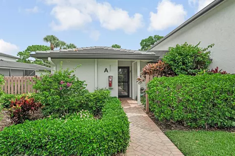 26 Southport Ln #A, Boynton Beach, FL 33436