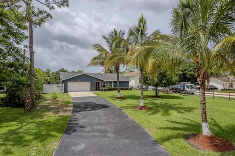 5324 Canal Dr, Lake Worth, FL 33463