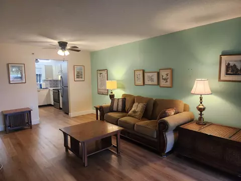 4820 Lucerne Lakes Blvd #106, Lake Worth, FL 33467