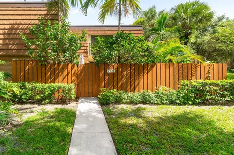 2535 25th Ct, Jupiter, FL 33477