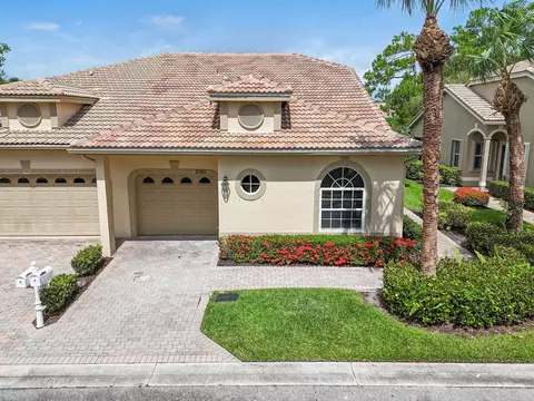 7085 Torrey Pines Cir, Port Saint Lucie, FL 34986