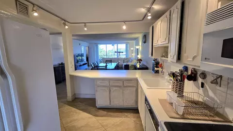 Kitchen - 3100 N Course Ln #410, Pompano Beach, FL 33069 photo 3 of 3
