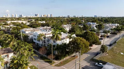 852 NE 16th Ave, Fort Lauderdale, FL 33304