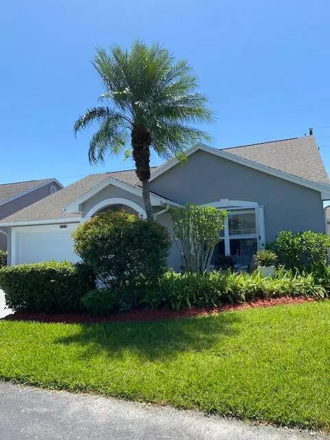 378 NW Sherry Ln, Port Saint Lucie, FL 34986
