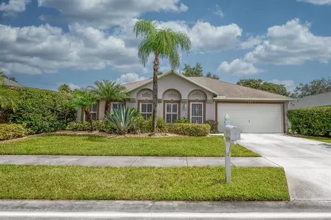 5290 Compass Pointe Cir, Vero Beach, FL 32966