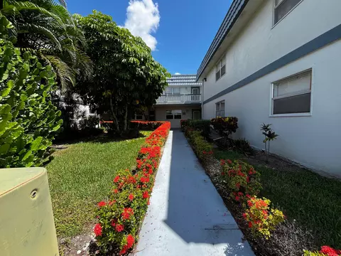 298 Tuscany F Ln, Delray Beach, FL 33446