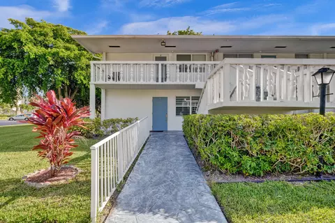 8 Richmond B, Deerfield Beach, FL 33442