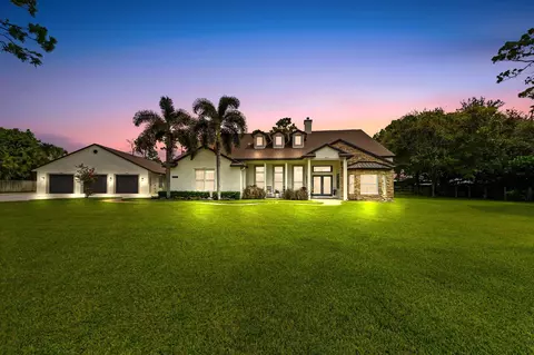8945 El Paso Dr, Lake Worth, FL 33467