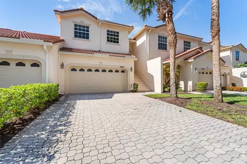 9215 Wentworth Ln #9215, Port Saint Lucie, FL 34986