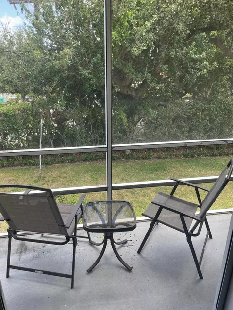 880 Horizons W #206, Boynton Beach, FL 33435