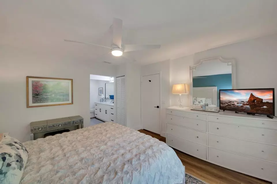 Bedroom - 1601 Sabal Ridge Cir #F, Palm Beach Gardens, FL 33418 photo 4 of 6