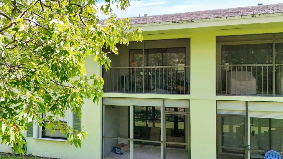 Exterior - 1601 Sabal Ridge Cir #F, Palm Beach Gardens, FL 33418 photo 3 of 3