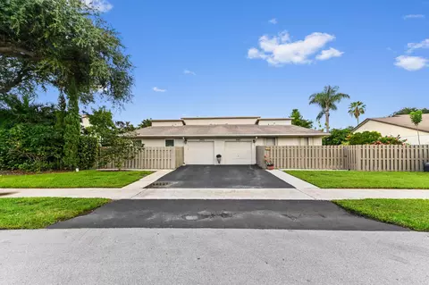 343 SW 27th Ter, Delray Beach, FL 33445