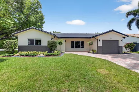 4998 NW 4th Ave, Boca Raton, FL 33431