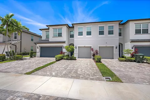 6173 Rancho Ln, Greenacres, FL 33415
