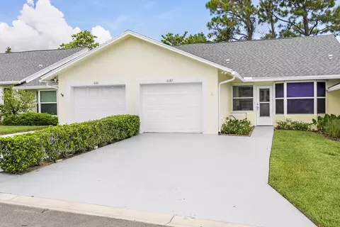 8187 SE Fox Hill Pl, Hobe Sound, FL 33455