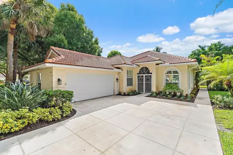216 E Tall Oaks, Palm Beach Gardens, FL 33410