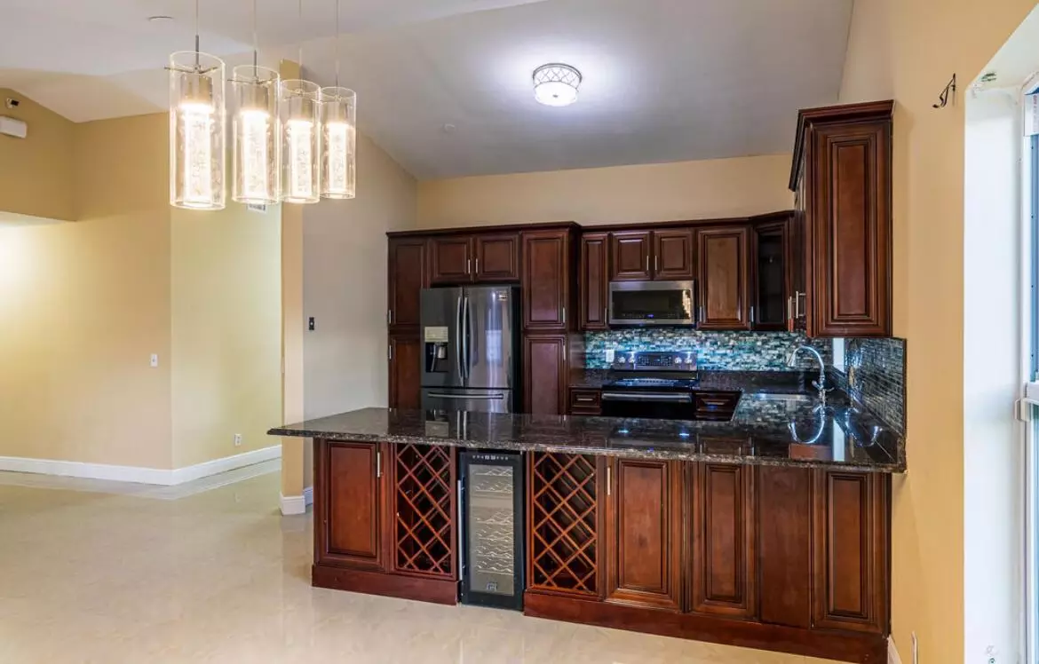 ◎Y◎ 7527 SW Sw 7th Pl Pl, North Lauderdale, FL 33068 | MLS