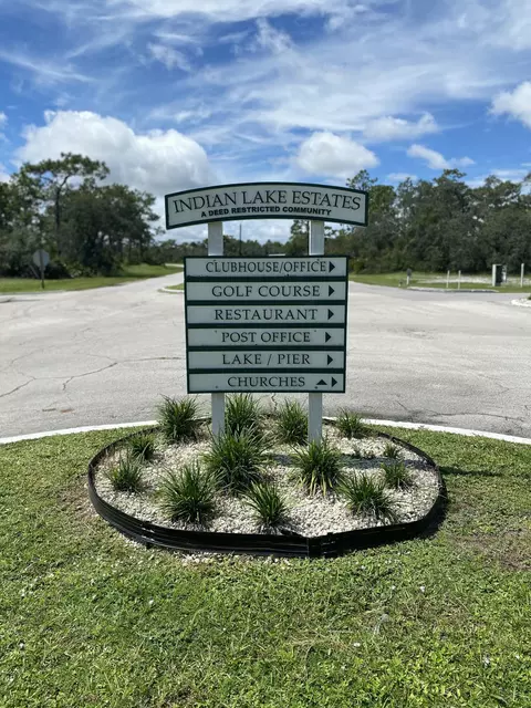 418 Gaillardia Dr, Lake Wales, FL