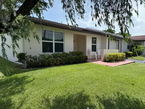 15627 Bottlebrush Cir, Delray Beach, FL 33484