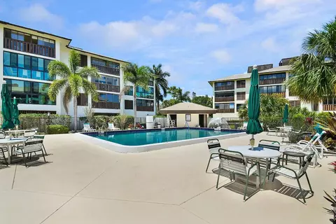 162 SE Saint Lucie #B201, Stuart, FL 34996