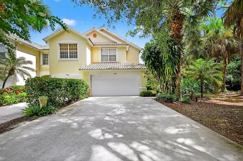 1184 Pinewood Lake Ct, Greenacres, FL 33415