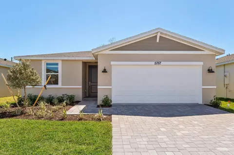5757 Hampton Park Cir, Vero Beach, FL 32966