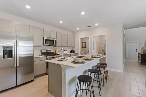 6221 NW Sweetwood Dr, Port Saint Lucie, FL 34987