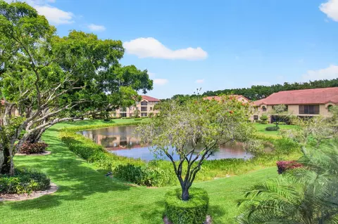 5131 Europa Dr #J, Boynton Beach, FL 33437