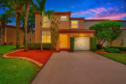 775 NW 154th Ave, Pembroke Pines, FL 33028