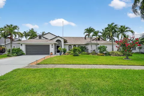 2688 Yarmouth Dr, Wellington, FL 33414