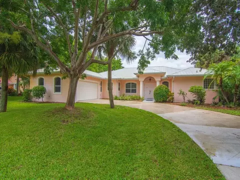 8568 SE Wilkes, Hobe Sound, FL 33455
