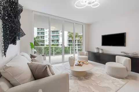220 SE Mizner Blvd #412, Boca Raton, FL 33432