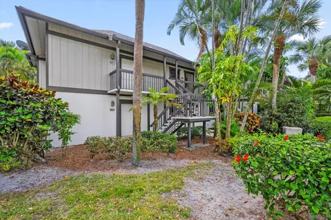 13334 Polo Club Rd #236, Wellington, FL 33414