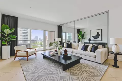 1980 S Ocean Dr #15G, Hallandale Beach, FL 33009