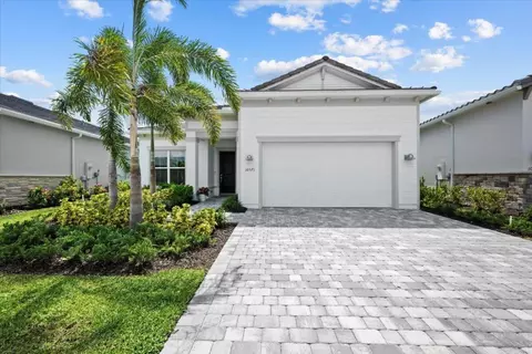 10571 Northbrook Cir, Palm Beach Gardens, FL 33412