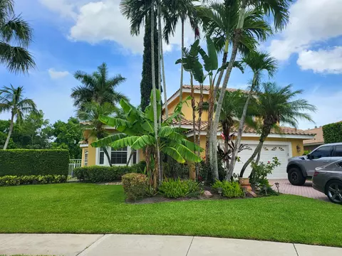 9292 Lakeside Ln, Boynton Beach, FL 33437
