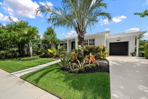 213 Vanderbilt Dr, Lake Worth Beach, FL 33460