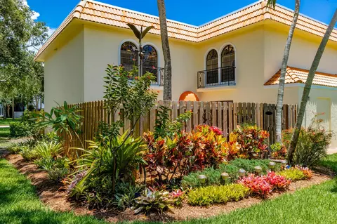 1011 Royal Palm Blvd #B3, Vero Beach, FL 32960