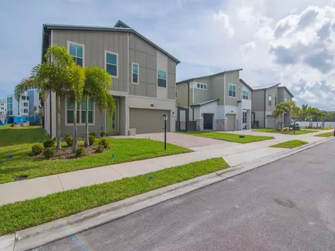 Exterior - 475 Strand Dr, Melbourne Beach, FL 32951 photo 6 of 8