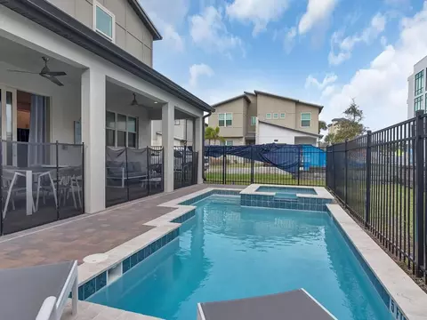 Exterior - 475 Strand Dr, Melbourne Beach, FL 32951 photo 5 of 8