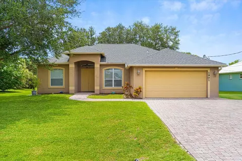 1901 SW Lennox St, Port Saint Lucie, FL 34953