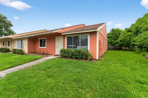 4739 Orleans Ct #D, West Palm Beach, FL 33415