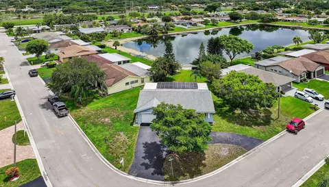 9735 NW 82nd St, Tamarac, FL 33321