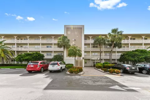 2201 Lucaya #L4, Coconut Creek, FL 33066