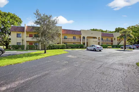 900 SW 9th St #102, Boca Raton, FL 33486
