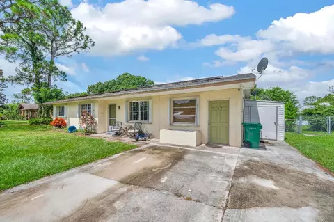 5107 Palm Dr, Fort Pierce, FL 34982