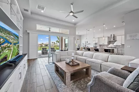 9985 Timber Crk, Palm Beach Gardens, FL 33412