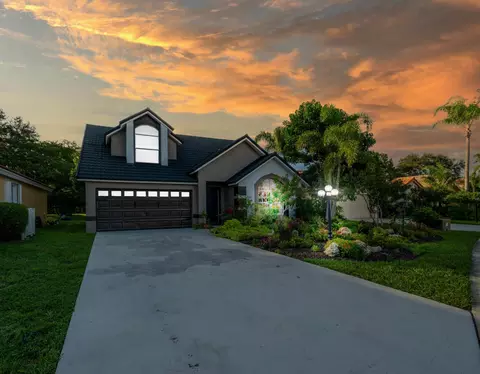 12673 White Coral Dr, Wellington, FL 33414